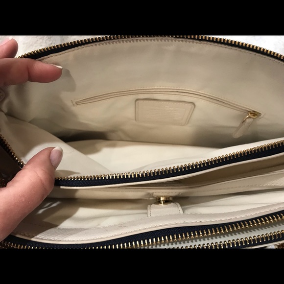 Never used Coach bag - Picture 6 of 8
